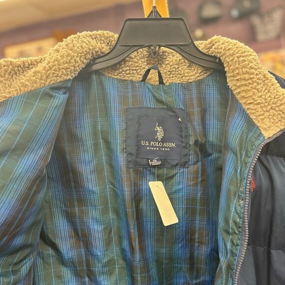 U.S Polo Assn. mens dark blue puffer 2X - Picture 5 of 7